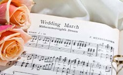 Der Hochzeitsmarch von Mendelssohn-Bartholdy ist die passende Musik für die Hochzeit